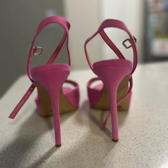 Gianni Bini Vibrant Pink Strappy Heels - Picture 4 of 10